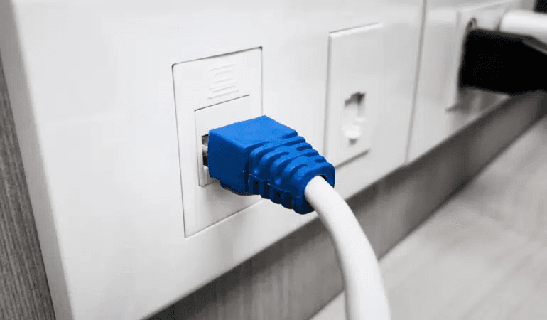 Network wall jack and wall plate